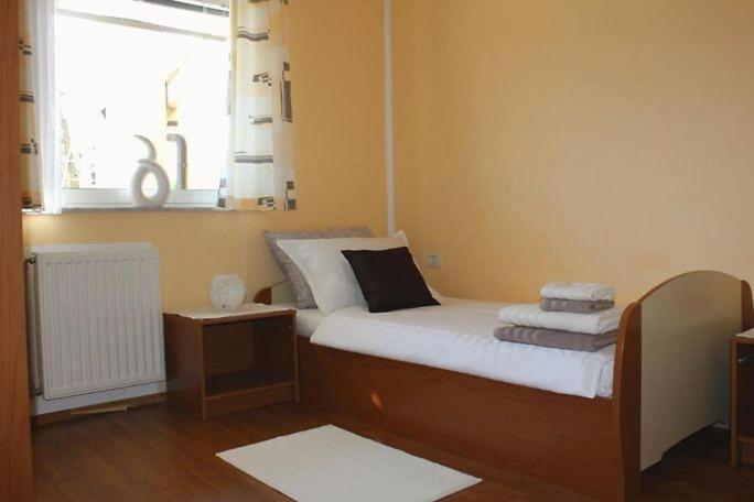 Apartments Ficur With Swimming Pool & Grill, Portorož Zewnętrze zdjęcie